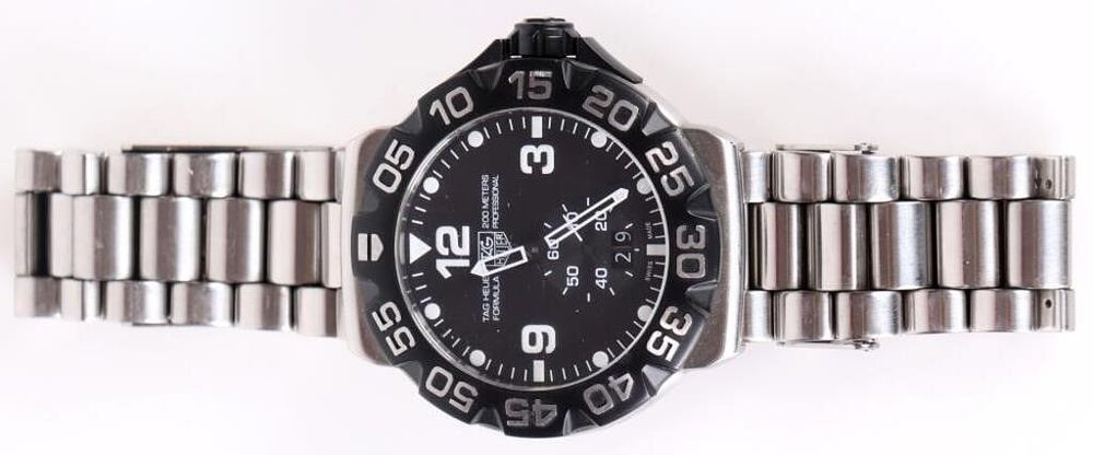 Lot 183209: TAG HEUER F1 GRAND DATE SWISS QUARTZ STEEL WATCH