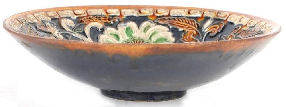 Lot 183217: VINTAGE CHINESE TANG DYNASTY TRI-COLOR BOWL