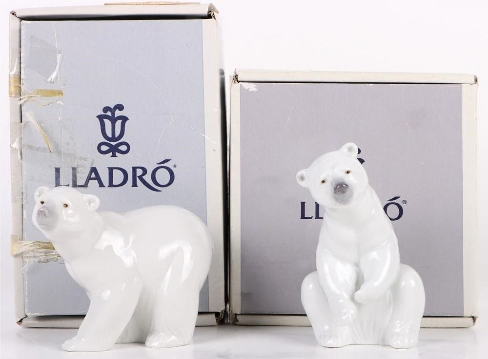 Lot 183235: LLADRO PORCELAIN POLAR BEARS 01208 & 01207