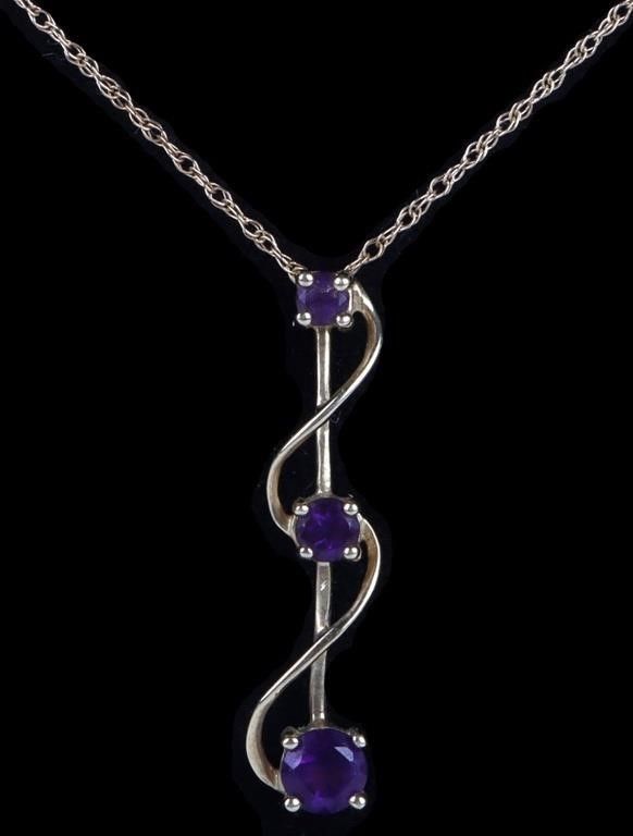 Lot 185196: 10K YELLOW GOLD AMETHYST PENDANT NECKLACE