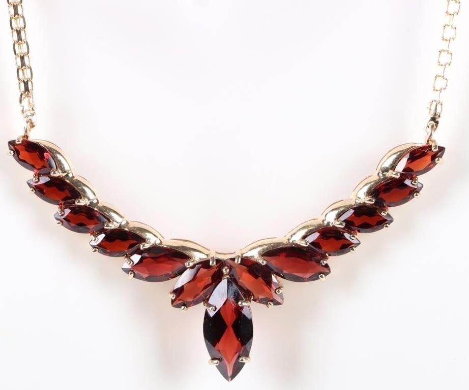 Lot 185198: 10.0CTW GARNET 10K YELLOW GOLD LADIES NECKLACE