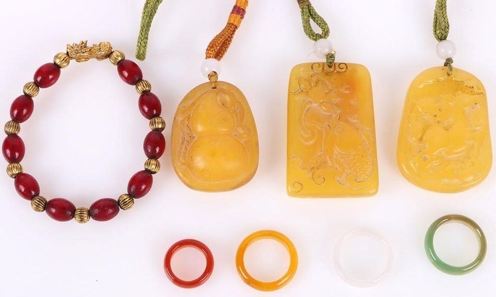 Lot 185289: MULTI-COLOR NEPHRITE LADIES BRACELETS & RINGS