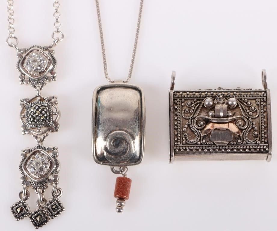 Lot 185293: STERLING SILVER COLLECTIBLE LADIES JEWELRY