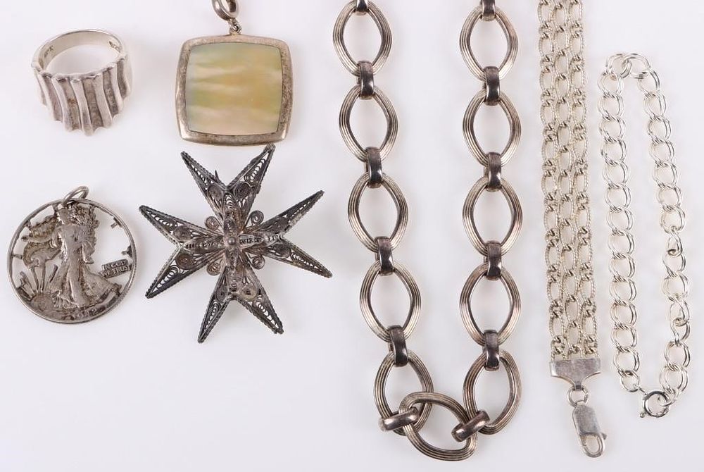 Lot 185294: STERLING SILVER ANTIQUE LADIES JEWELRY - (7)