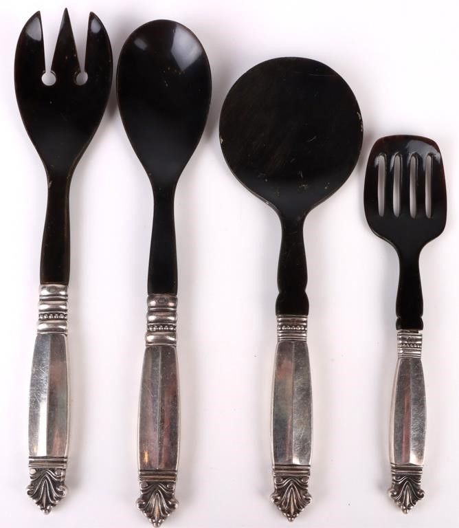 Lot 185390: GEORG JENSEN ANTIQUE STERLING HORN CAVIAR SET
