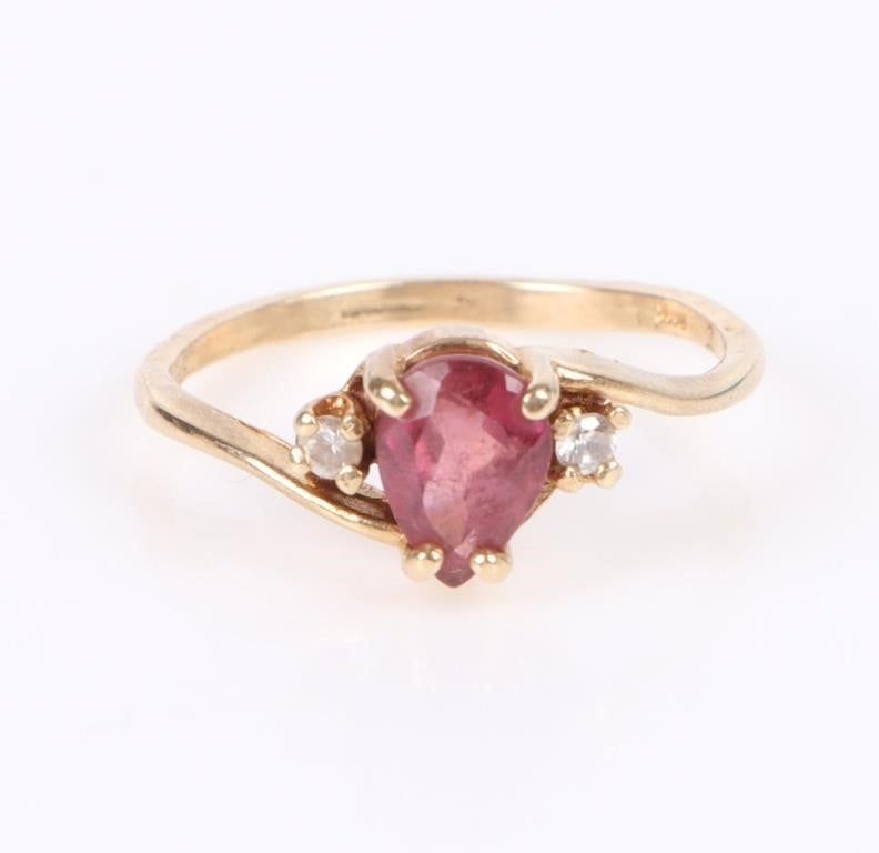 Lot 187159: GARNET TEAR DROP & CZ 14K YELLOW GOLD RING