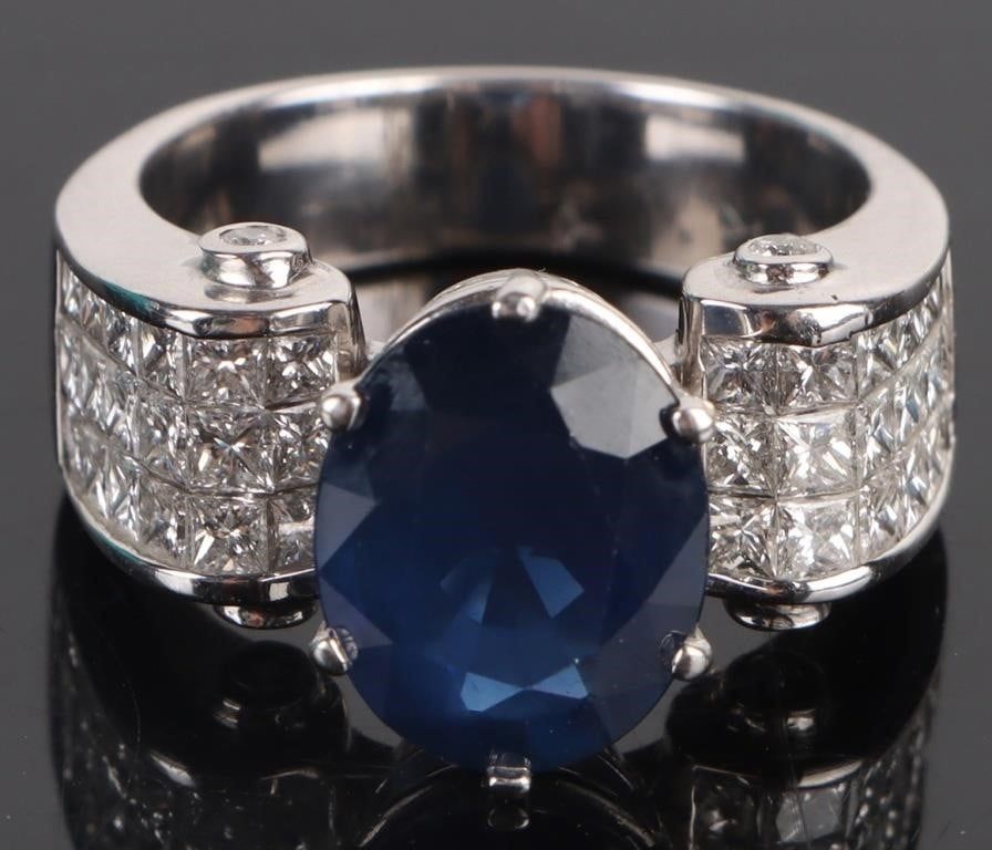 Lot 187178: 3.2CT SAPPHIRE 1.8CTW DIAMOND 18K WHITE GOLD RING