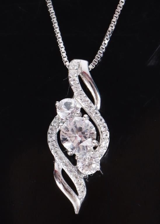 Lot 187208: WHITE SAPPHIRE STERLING SILVER LADIES NECKLACE