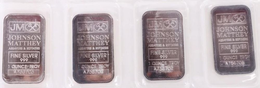 Lot 187394: .999 FINE SILVER JOHNSON MATTHEY 1.0OZT BARS - (4)
