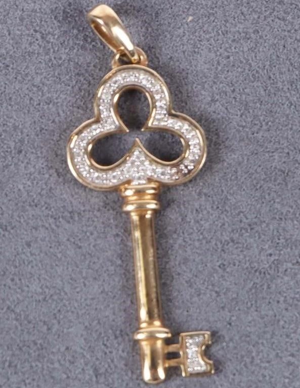 Lot 188206: 10K YELLOW GOLD DIAMOND KEY LADIES PENDANT