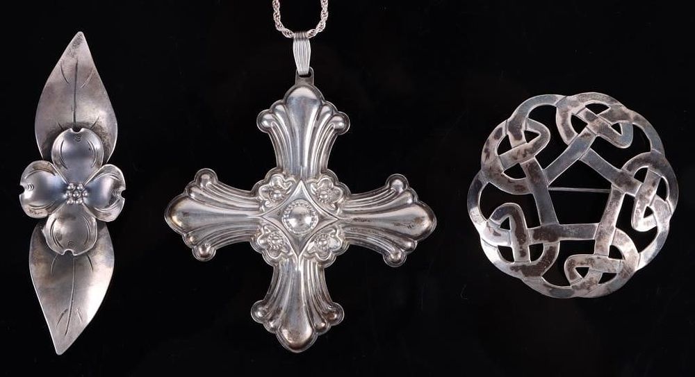 Lot 188232: STERLING SILVER NECKLACE & BROOCHES - LOT OF 3