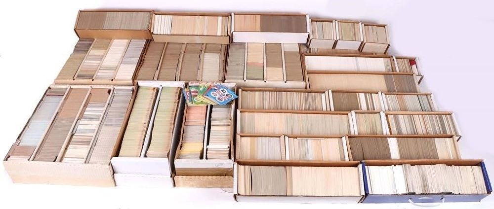 Lot 188280: UNSEARCHED LOT OF BASEBALL CARDS 1980s TO MODERN
