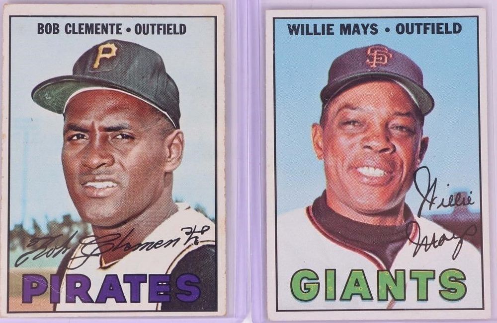 Lot 188289: 1967 TOPPS #200 WILLIE MAYS & #400 BOB CLEMENTE