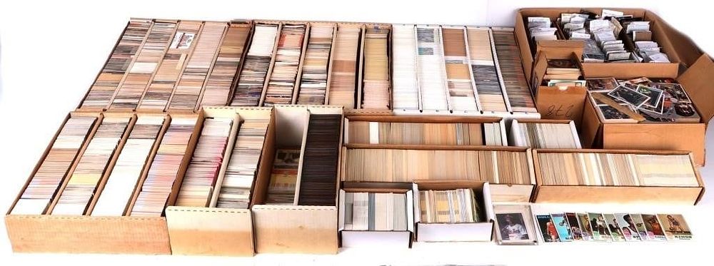 Lot 188305: HUGE COLLECTION OF MODERN BASKETBALL CARDS