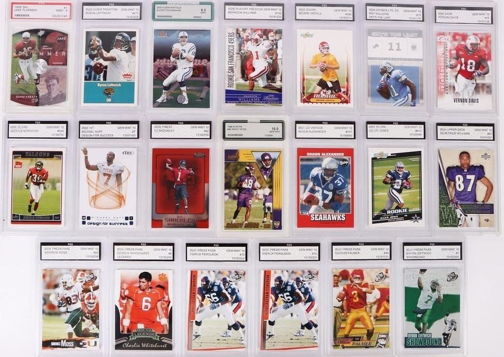 Lot 188308: ASSORTRED GRADED COLLECTIBLE FOOTBALL CARDS
