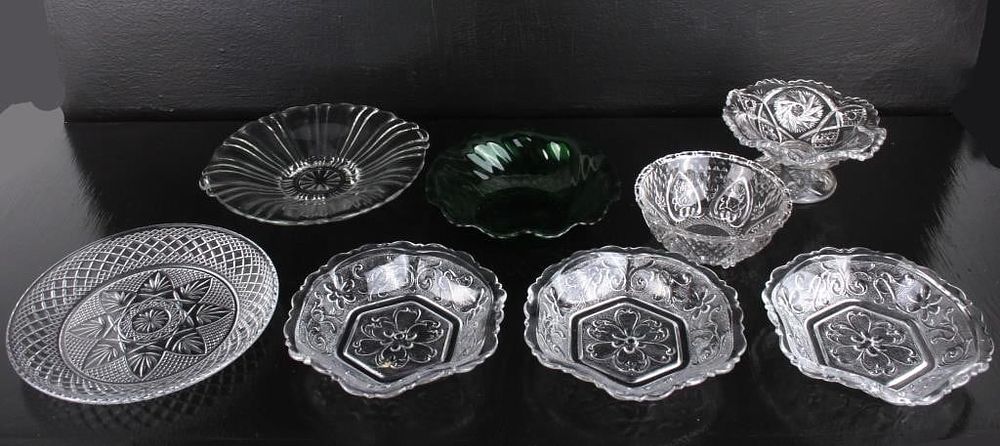 Lot 190415: ASSORTED ETCHED GLASS BOWLS & PLATES - LOT OF 8