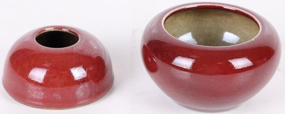 Lot 190423: CHINESE RED PORCELAIN INK WELL & BOWL
