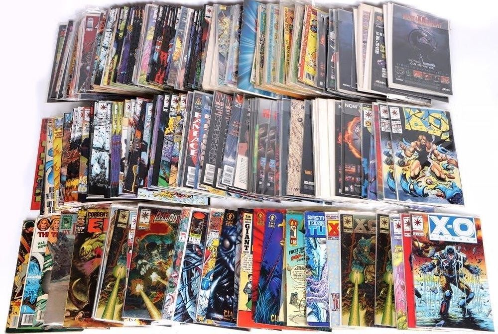 Lot 191235: MASSIVE COMIC LOT VARIOUS ISSUES AND SERIES