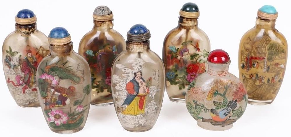 Lot 191408: CHINESE HAND-PAINTED GLASS SNUFF BOTTLES