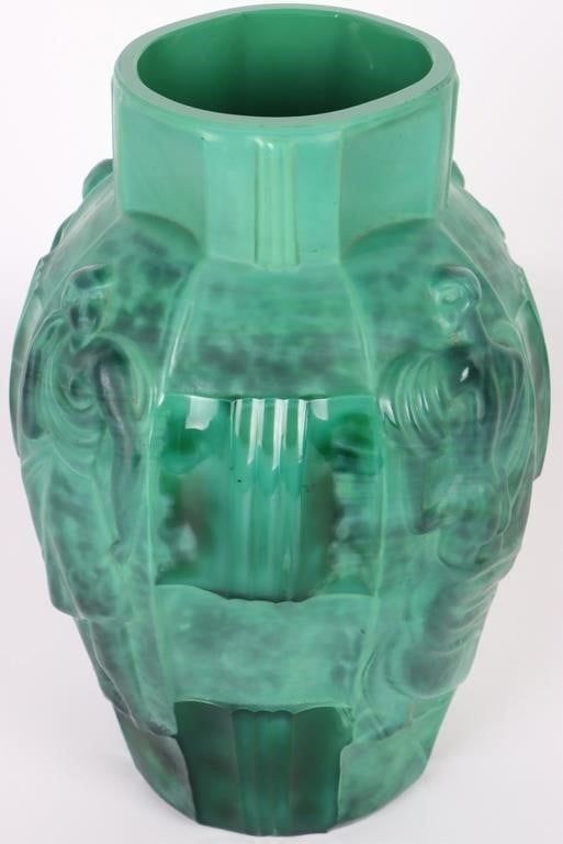 Lot 191416: VINTAGE ART DECO MALACHITE VASE