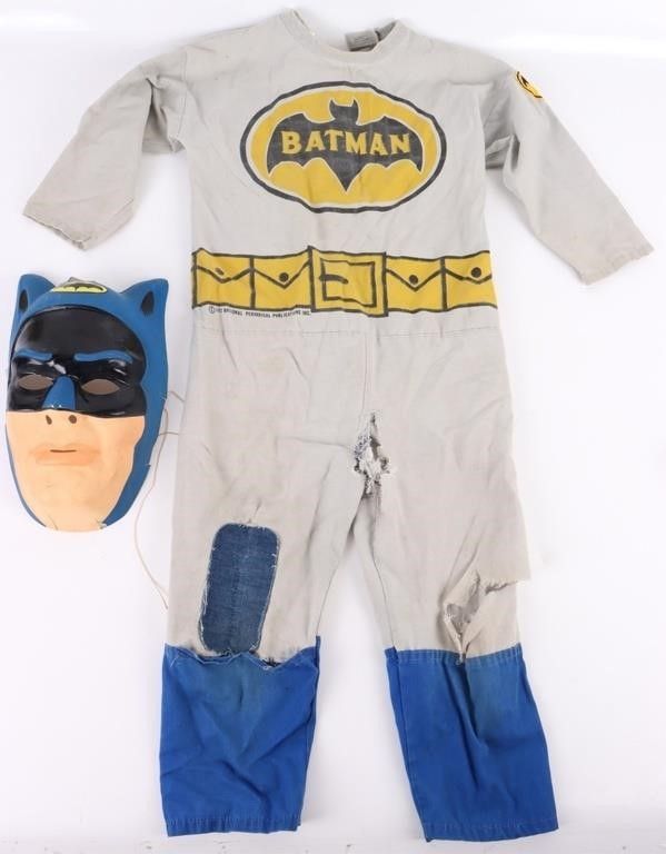 Lot 194296: 1973 BEN COOPER BATMAN SMALL KIDS STURDY PLAY SUIT
