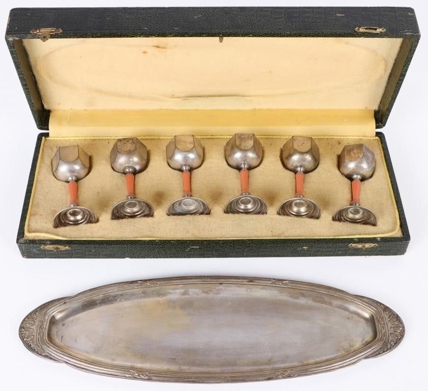 Lot 195346: VINTAGE SILVER PLATE MINI GOLBLET SHOT SET W/ BOX