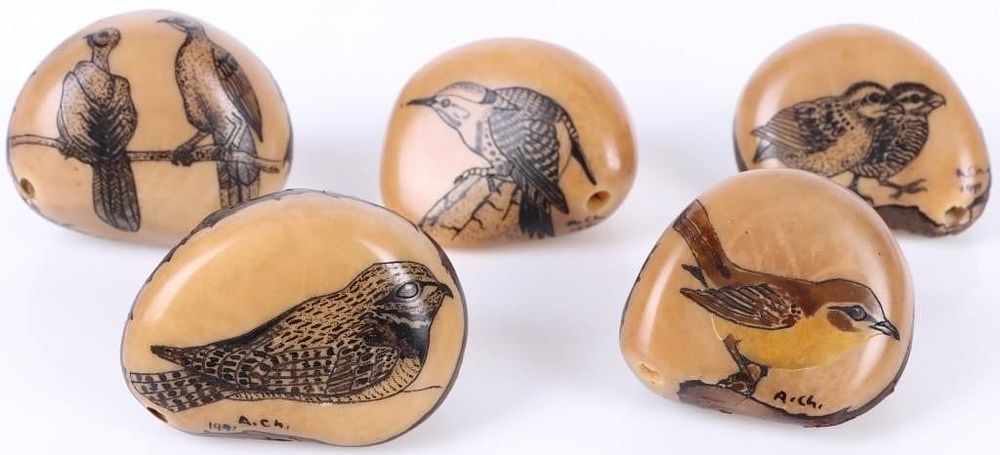 Lot 195351: A. CHEUCARACAMA CARVED TAGUA NUTS W/ BIRDS