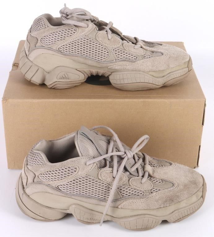 Lot 195360: ADIDAS YEEZY 500 BLUSH SHOES W/ BOX GX3605