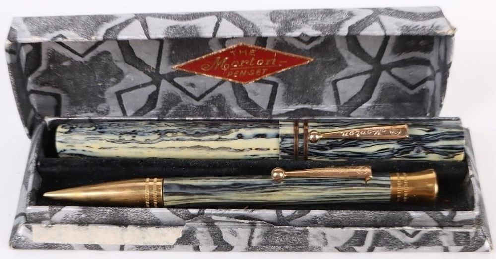 Lot 195368: THE MORTON PEN GREEN/BLUE MARBLE EXECUTIVE SET
