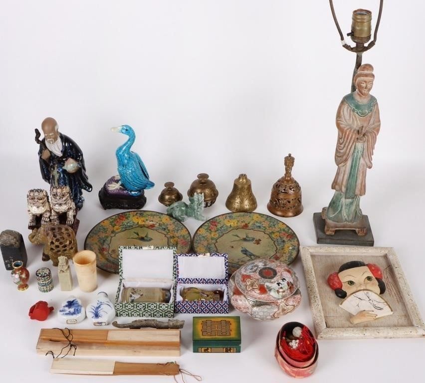 Lot 195397: ASIAN HOUSEWARE & ORNAMENT COLLECTION LOT