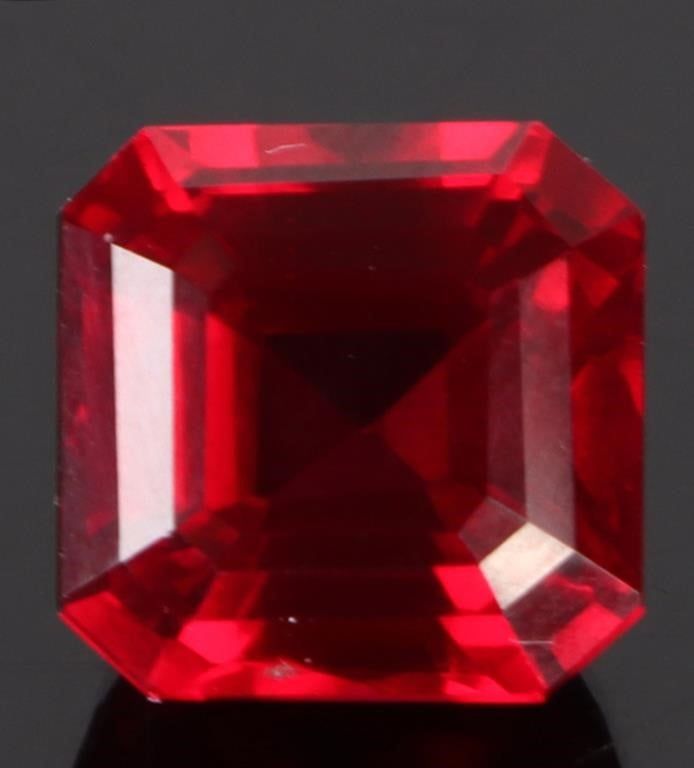 Lot 198150: 10.50CT EMERLAD-CUT RED RUBY LOOSE GEMSTONE