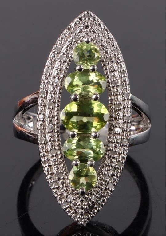 Lot 198153: GREEN PERIDOT & DIAMOND STERLING SILVER RING