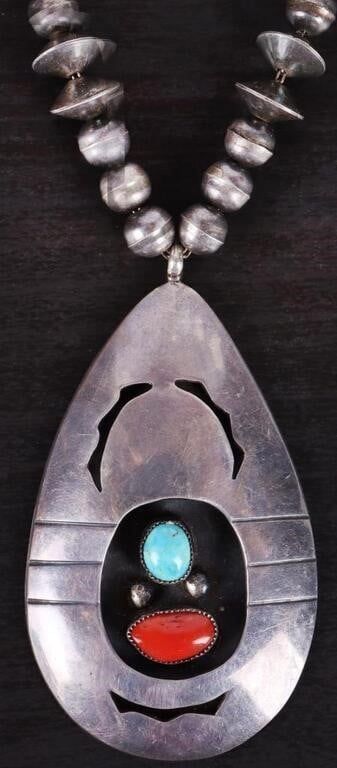 Lot 198259: F. WHITE SIGNED NAVAJO SOUTHWEST STERLING NECKLACE