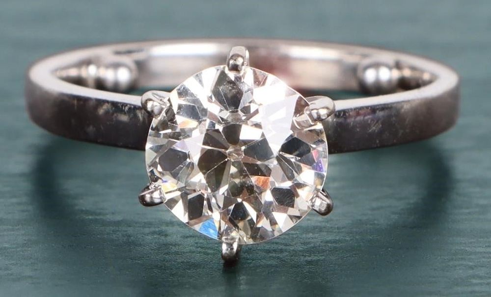 Lot 198070a: NATURAL 1.94CT VVS1 SOLITAIRE DIAMOND LADIES RING