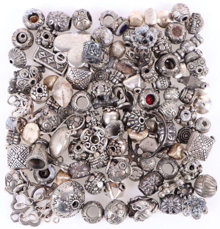 Lot 199205: 100+ ASSORTED SILVER CHARMS