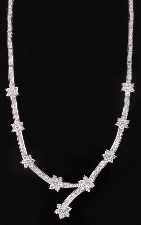 Lot 199292: ~7.50 CTW DIAMOND 18K WHITE GOLD FLORAL NECKLACE