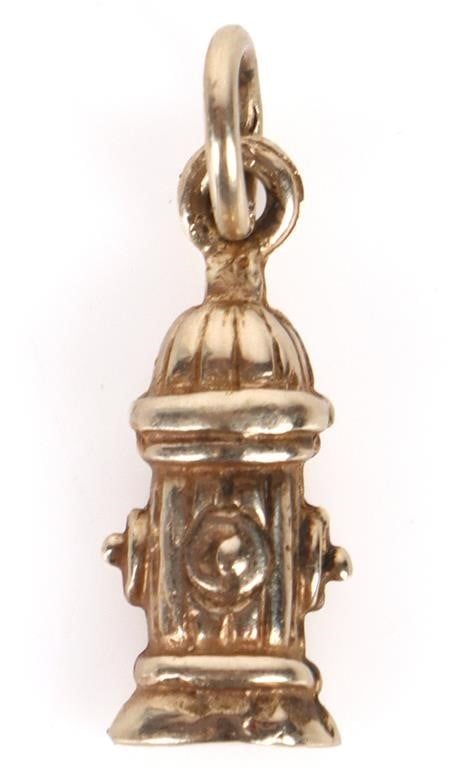 Lot 199334: 14K YELLOW GOLD FIRE HYDRANT LADIES CHARM