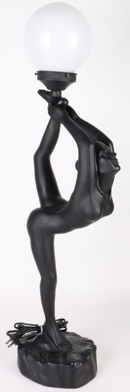 Lot 199413: VINTAGE ART DECO STYLE LADY DANCER TABLE LAMP