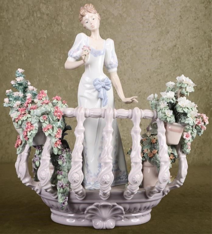 Lot 200236: LLADRO "FAR AWAY THOUGHTS" #1798 RETIRED FIGURINE