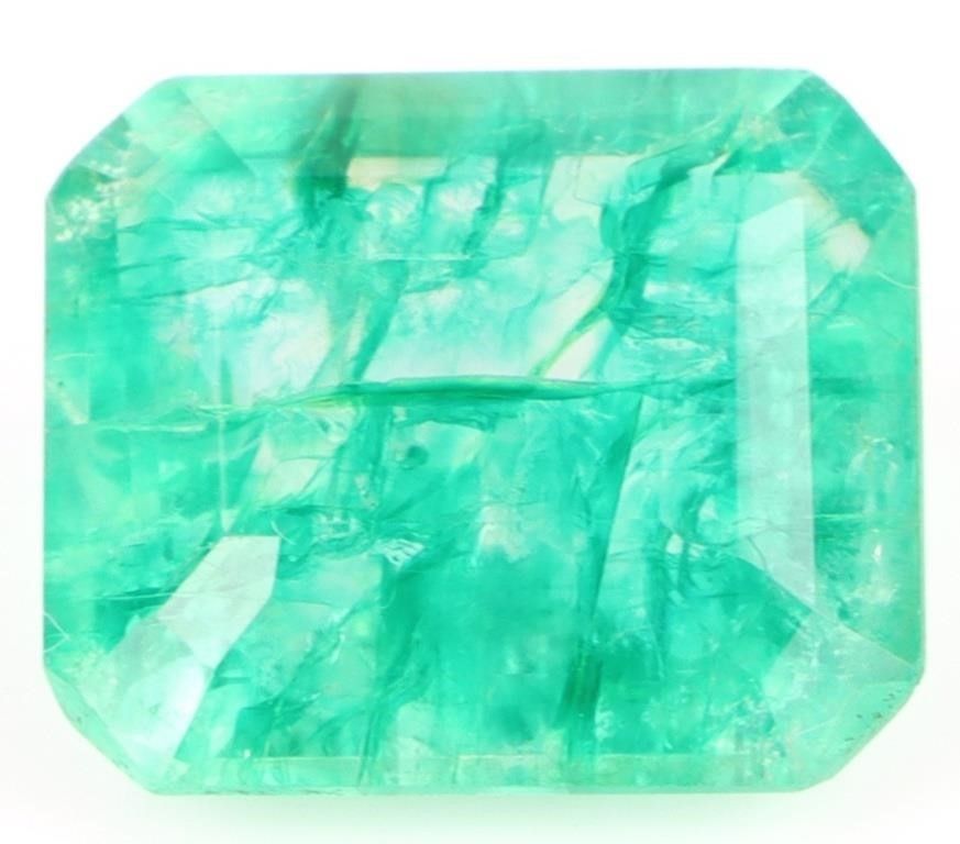 Lot 200273: 9.05CT CUSHION CUT RECTANGULAR EMERALD GEMSTONE