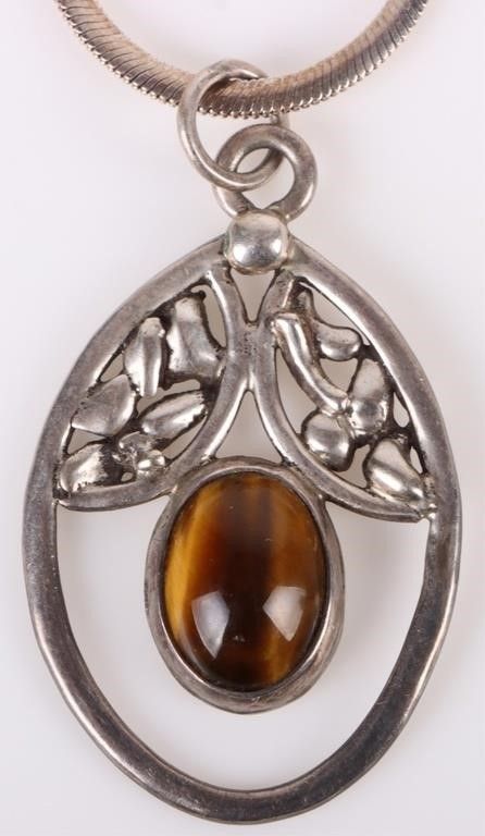 Lot 200302: STERLING SILVER NECKLACE W/ TIGERS EYE PENDANT