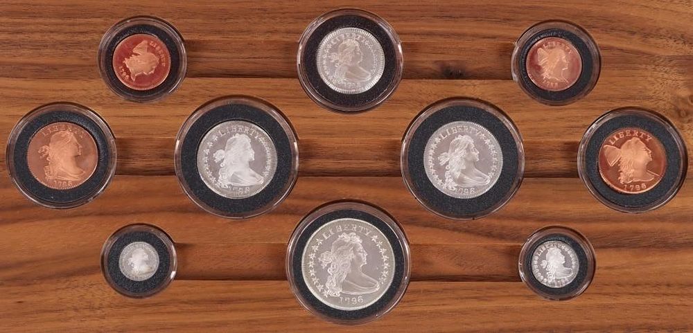 Lot 200415: GALLERY MINT 1796 DRAPED BUST 10 COIN REPLICA SET