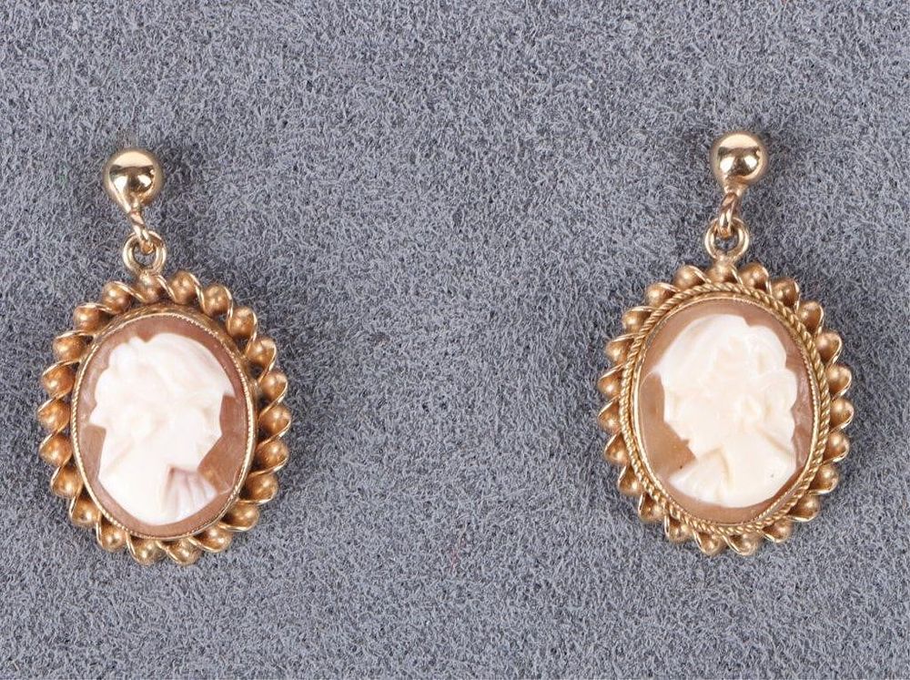 Lot 202164: VINTAGE 9K YELLOW GOLD CAMEO LADIES EARRINGS