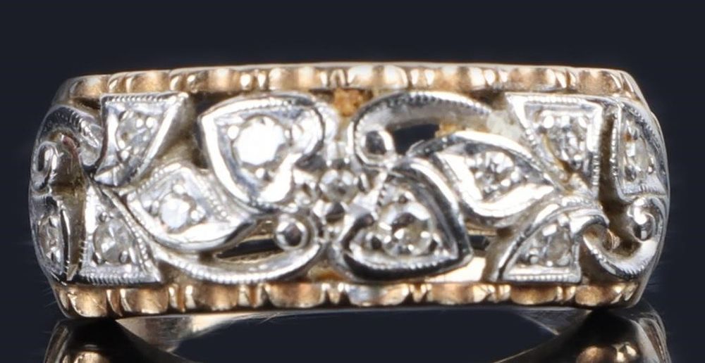 Lot 202183: VINTAGE 14K YELLOW GOLD & DIAMOND RING
