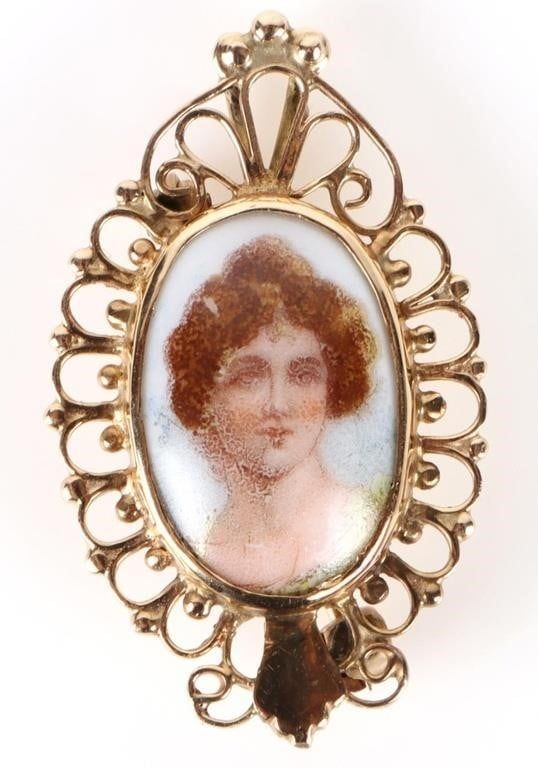 Lot 202215: HAND-PAINTED PORCEALIN 14K YELLOW GOLD BROOCH