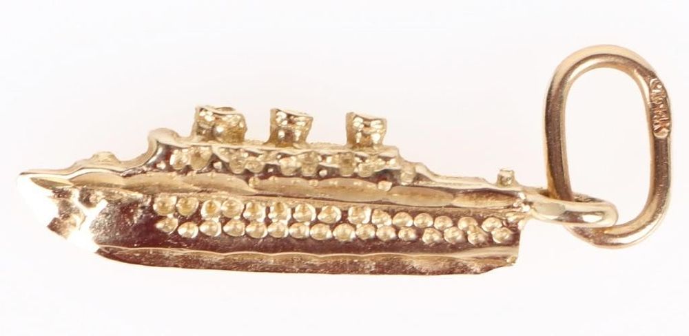 Lot 202223: 14K YELLOW GOLD TITANIC UNISEX PENDANT