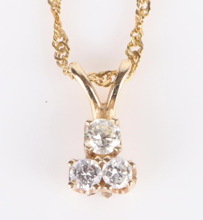 Lot 202238: 14K YELLOW GOLD SAPHHIRE LADIES NECKLACE