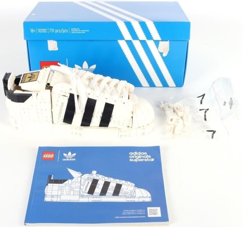 Lot 203420: LEGO ICONS ADIDAS ORIGINAL SUPERSTAR SET #10282