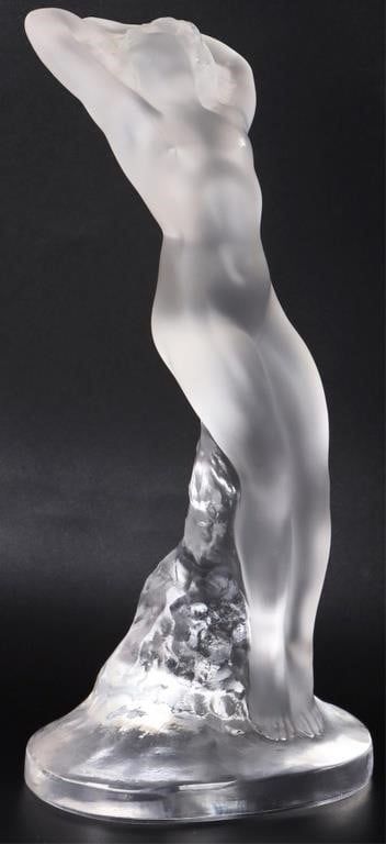 Lot 204167: LALIQUE DANSEUSE BRAS LEVES FROSTED GLASS STATUE