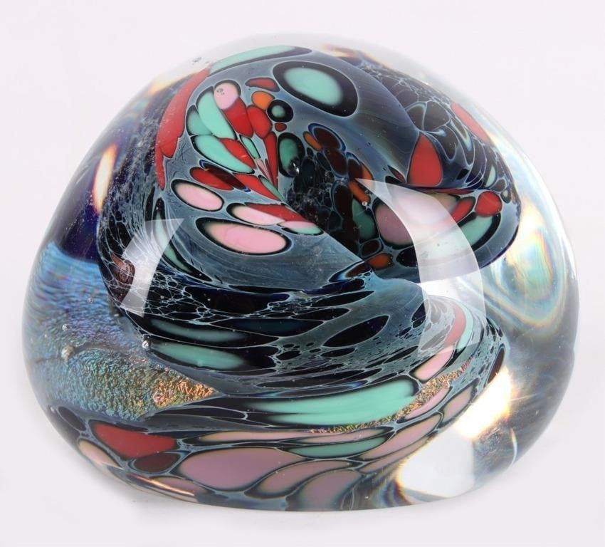 Lot 204173: BEAUTIFUL ROLLIN KARG SIGNED ART GLASS PAPERWEIGHT